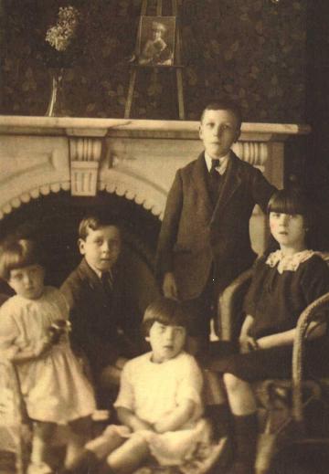 Sheila, Christie, Lily, Maurice and Kathleen Kenny